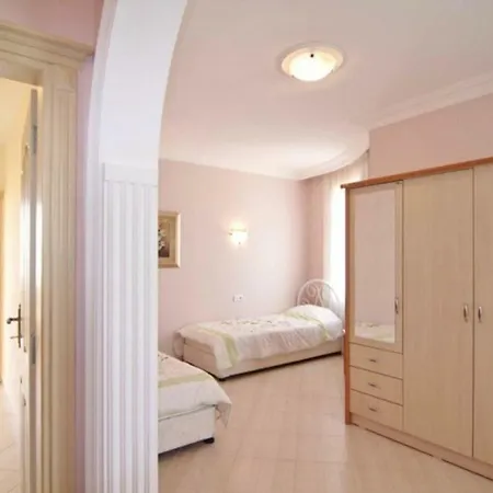 Picture Renting Your 5 Star Located In Alanya With Beautiful Private Pool, Alanya 1026 *