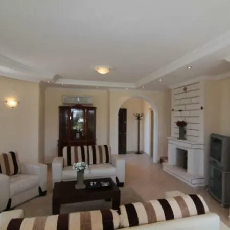 Picture Renting Your 5 Star Located In Alanya With Beautiful Private Pool, Alanya 1026 * Konaklı